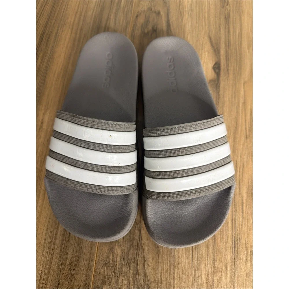 Men's Adidas Adilette shower shoes slides‎ gray white stripe size 6